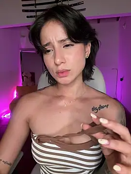 Ale_Lewis live cam preview