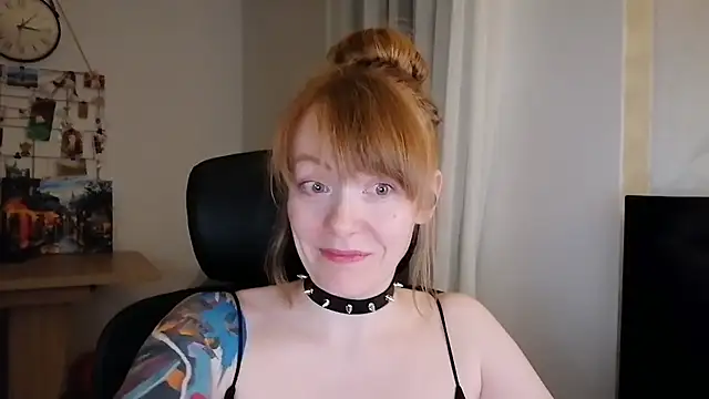 Aurora_Velvett_