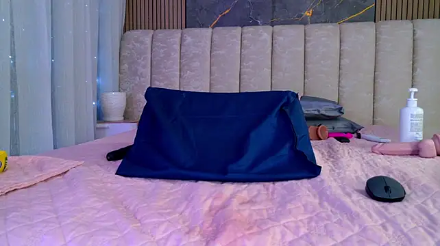 carol_juicyy webcam