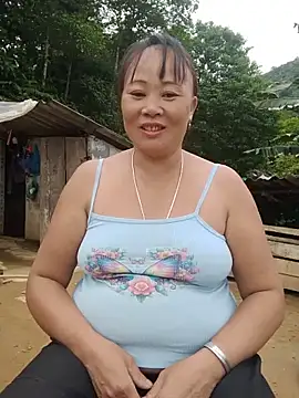 NyloveSquirt webcam