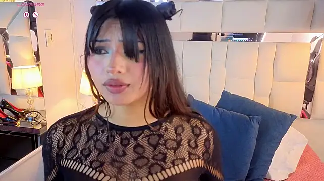 Issa_Jones_ webcam
