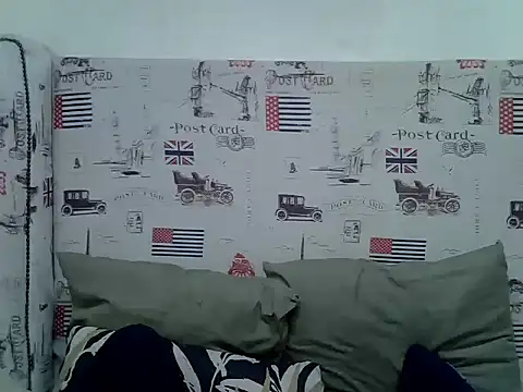 Naomibrunettex webcam