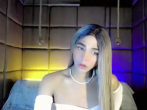 BritanyGills webcam
