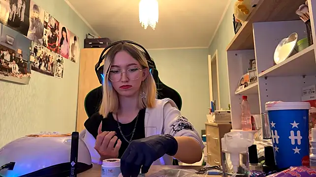 SoniaKotts webcam