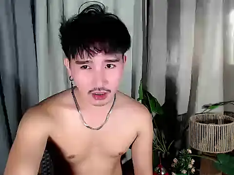 Bhemore24 live cam on StripChat