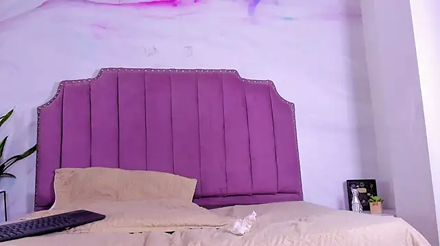 iam_Britany webcam