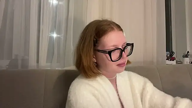 ShantaySteeves webcam