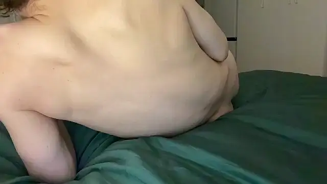 Lamonteik live cam on StripChat