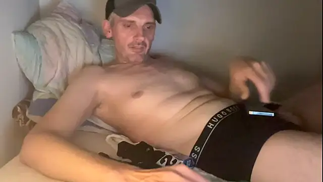freak_poland_85 (Ask my age) - NAKED EXCEPT SOCKS 😈🧦🔥