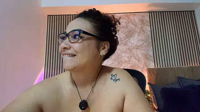 JuliRamirez webcam