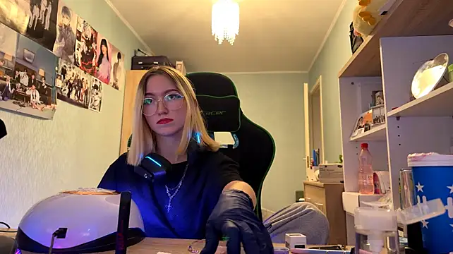 SoniaKotts webcam