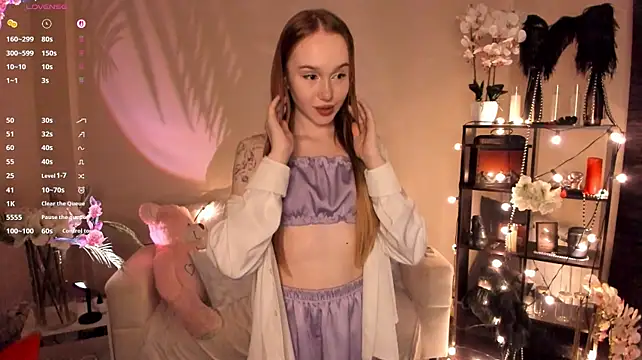 Red__sunnny live cam on StripChat