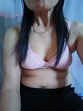 Doremon_95 live cam on StripChat