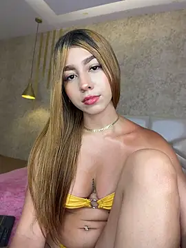 AriiNovoa live cam on StripChat