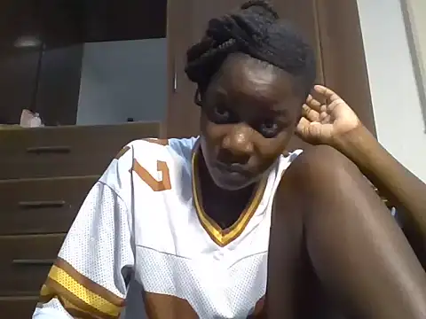zainaxxxxx live cam on StripChat