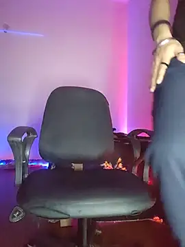 roxiii_ live cam on StripChat