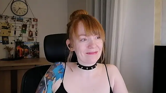Aurora_Velvett_