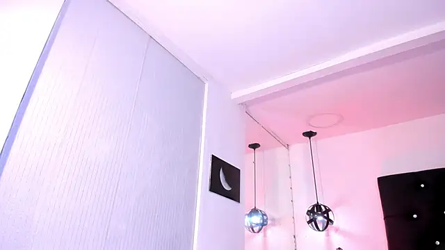 miss__yissell live cam on StripChat