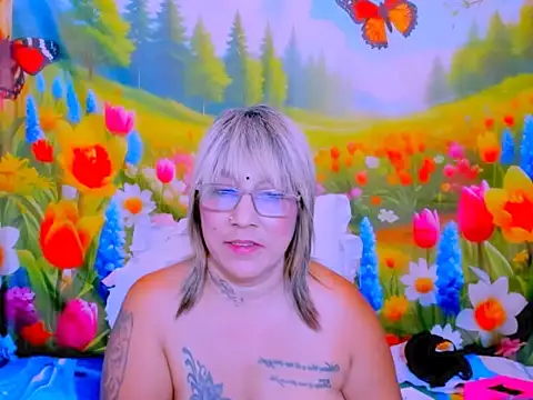 indianroxy webcam