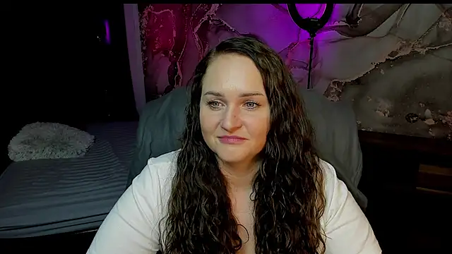 Chorna_Rouse live cam preview