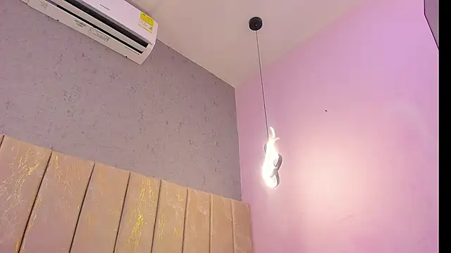kissme_luna webcam