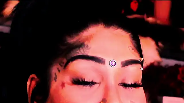 indian_dreamgirl webcam