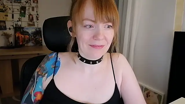 Aurora_Velvett_ live cam preview