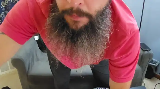 Girthy-Man-Hammer live cam on StripChat