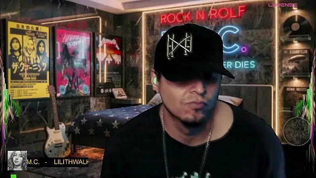 chino_roz webcam