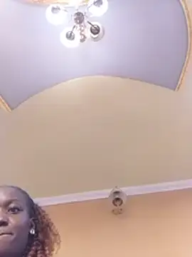 queenpee254 webcam