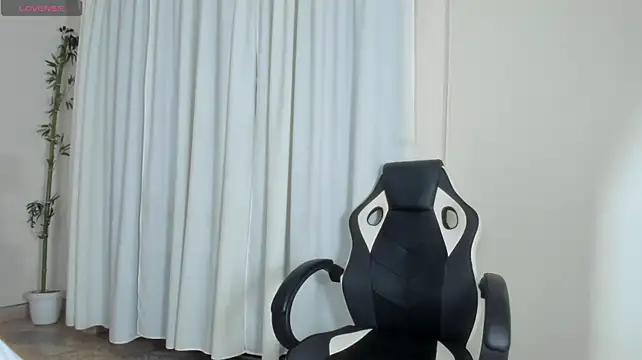 _Emmaa_Queen_ webcam