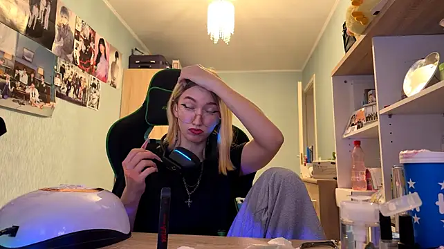SoniaKotts webcam
