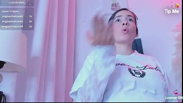 msschloee_ webcam
