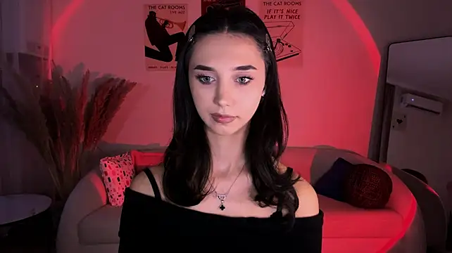 LinaMour live cam on StripChat
