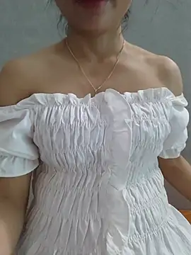 camri-zz live cam on StripChat
