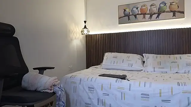 victoria_vg live cam on StripChat