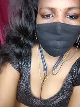 tamil_chocoqueen live cam on StripChat