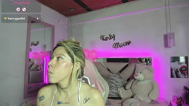 Karly_moon webcam
