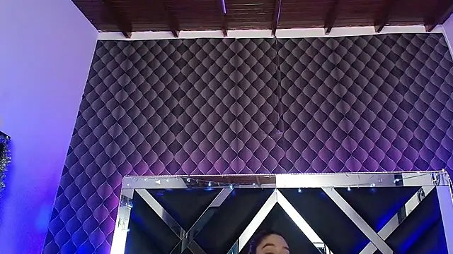 victoriaa_lee_ webcam