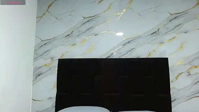 TesaaQuiinn webcam