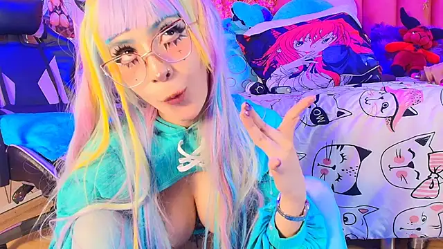 Alicebenett webcam