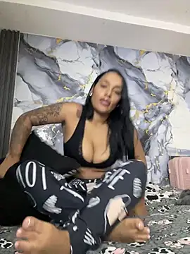 KatalinnaBrown live cam preview
