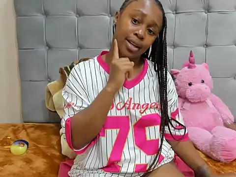 Pearl_00 webcam
