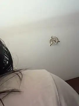 Naughtbaby_2025 webcam