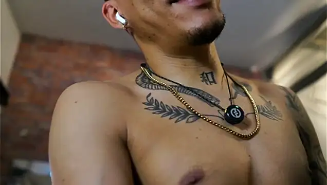 AlphaMasterXxx webcam