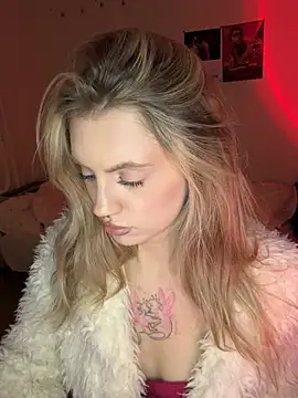 blondiedoll