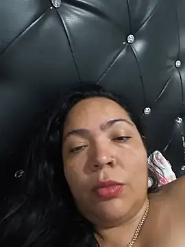 NIKOLE1301 live cam preview