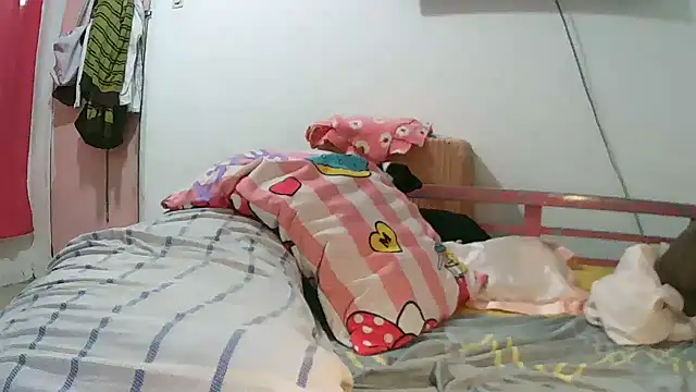 Urbabyshaira webcam