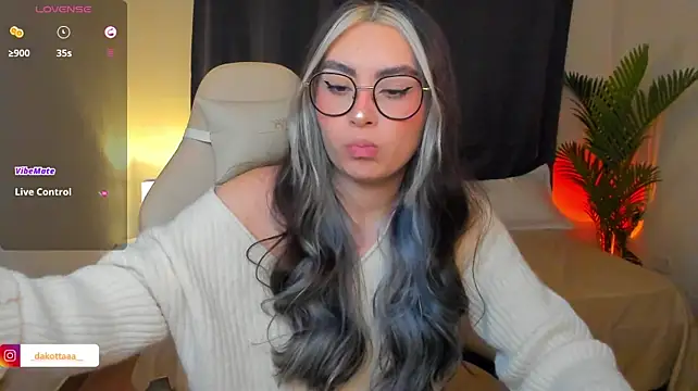 dakottaa_