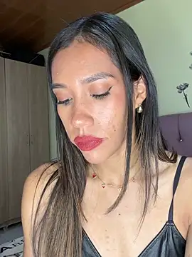 zoe_storm webcam